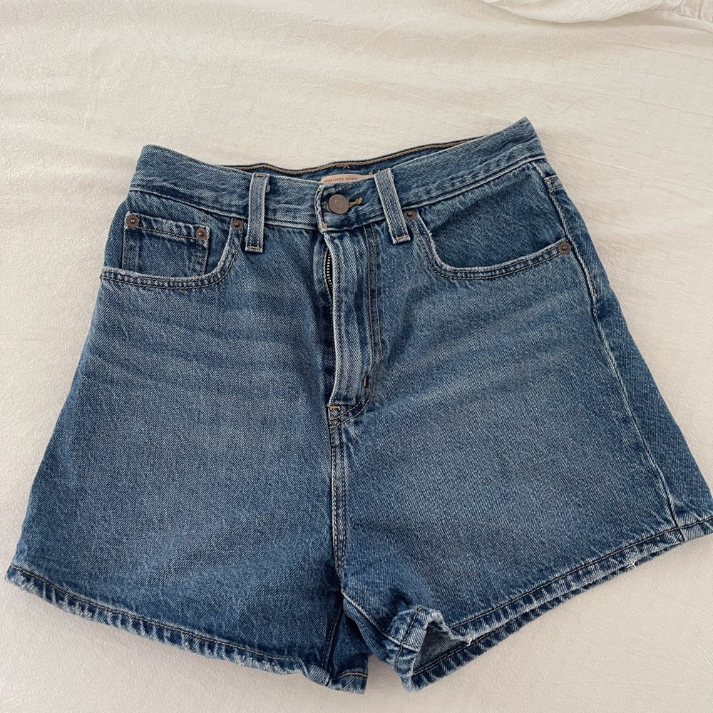 Levi's high waisted shorts